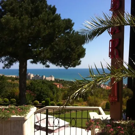 Apartmán Pool View Saints Constantine and Helena